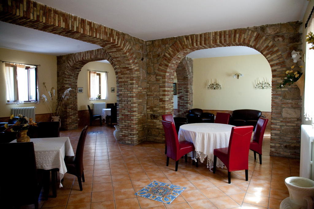 Masseria Rocca Di Gonato Кастельбуоно Экстерьер фото